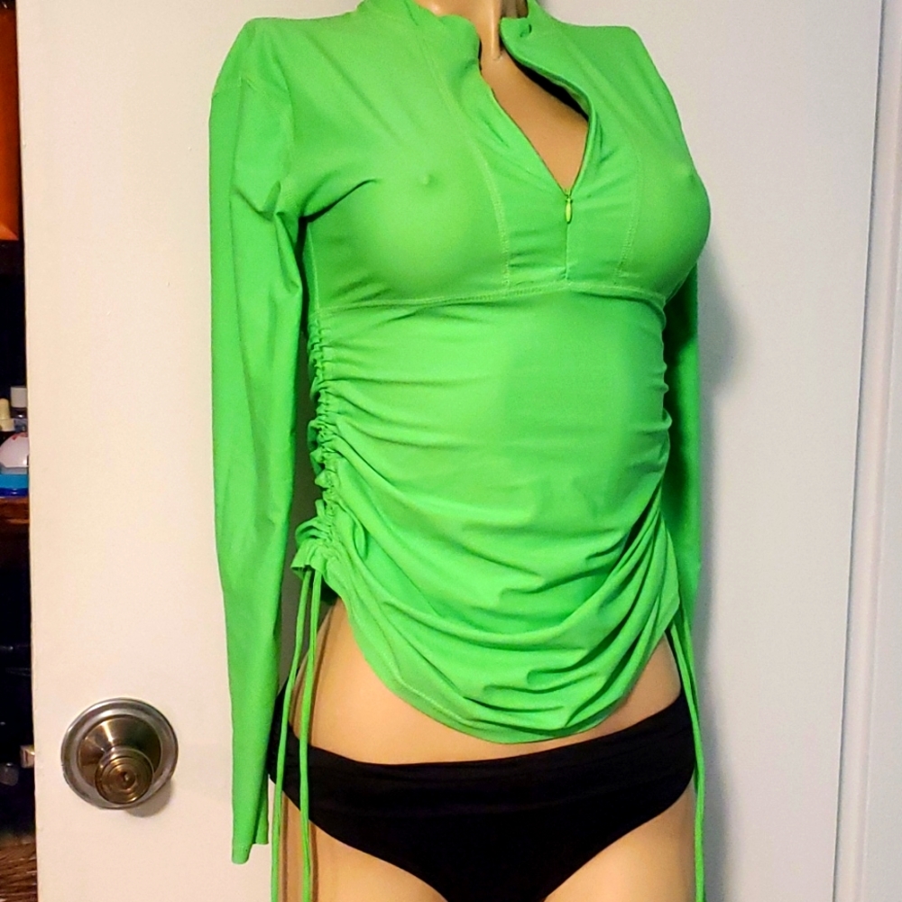 Long sleeve swim top